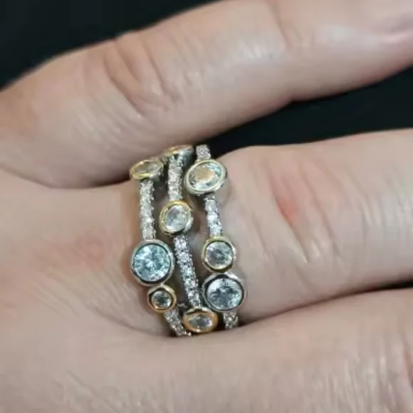 Elegant Silver and Gold Multi-Stone Ring - Picture 4 of 5